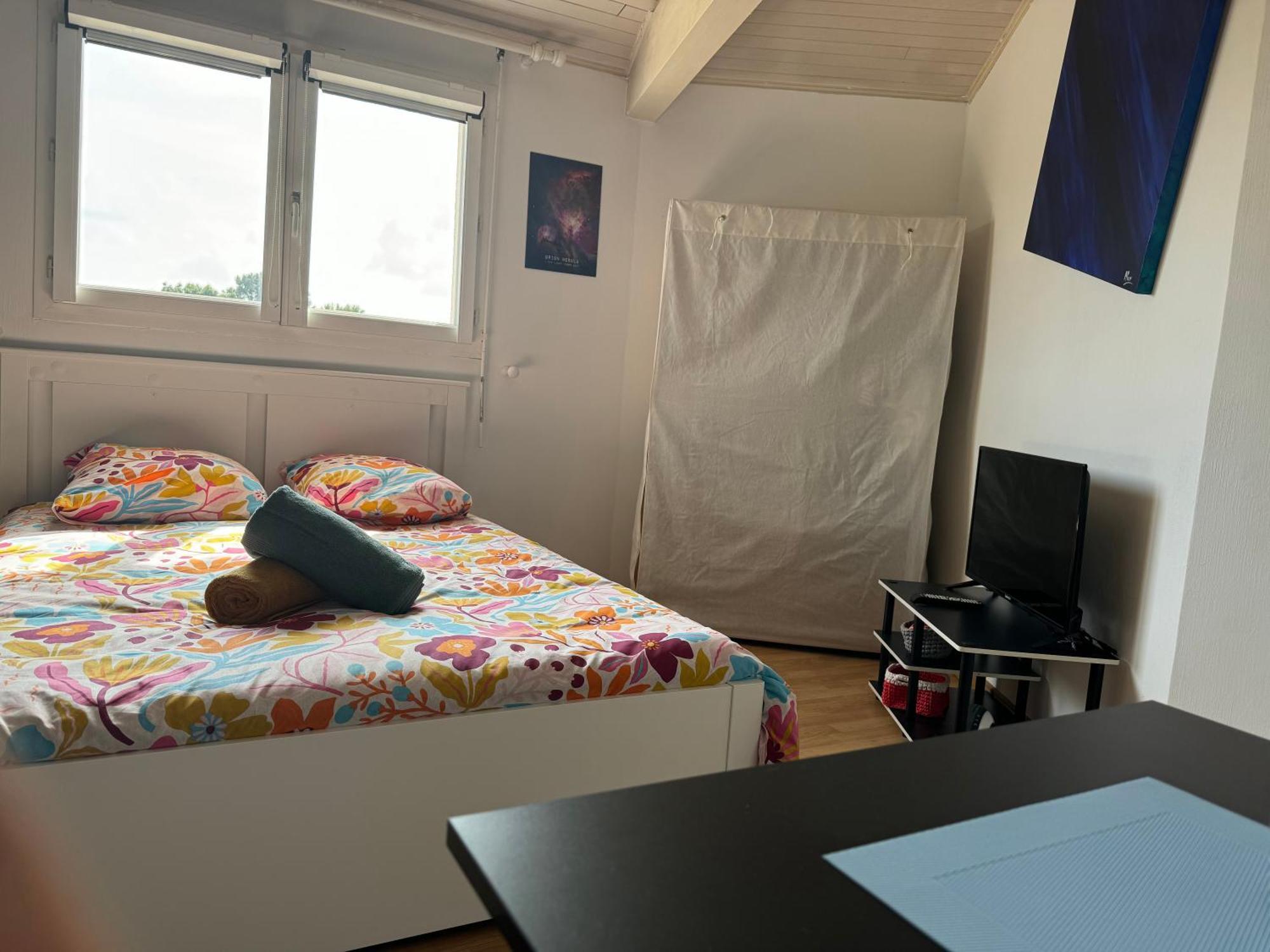 Ode Au Bassin Panzió Mios Kültér fotó